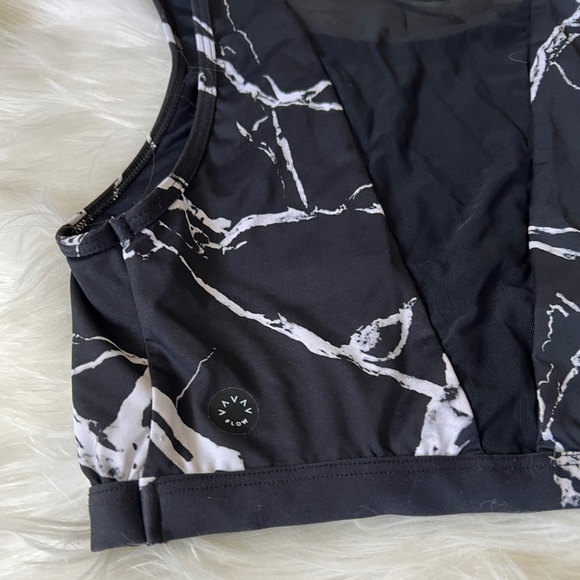 Lululemon + Soul Yoga Pants with Mesh Varley Marble Crop Top Workout Set - Picture 2 of 3